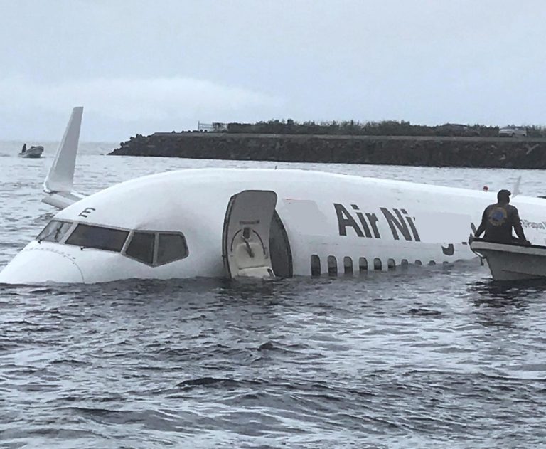 Helikopter zderzył się z samolotem American Airlines w Waszyngtonie: czy ostrzeżenie zostało zignorowane?