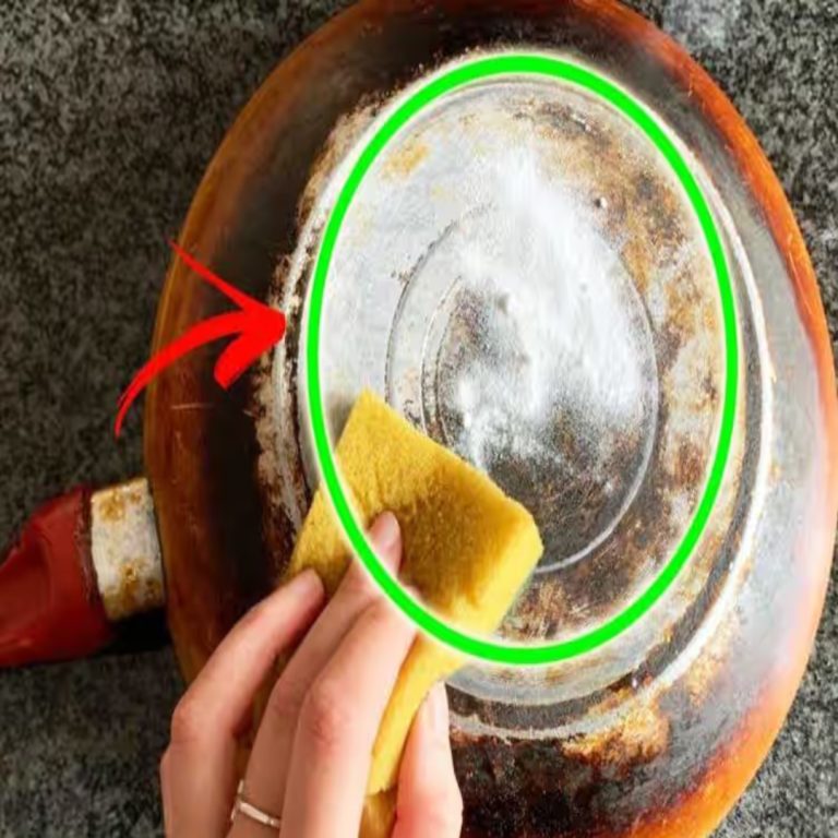 Jak wyczyścić dno przypalonych patelni?