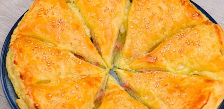 Focaccia łyżkowa: miękka i pachnąca, gotowa w piekarniku!