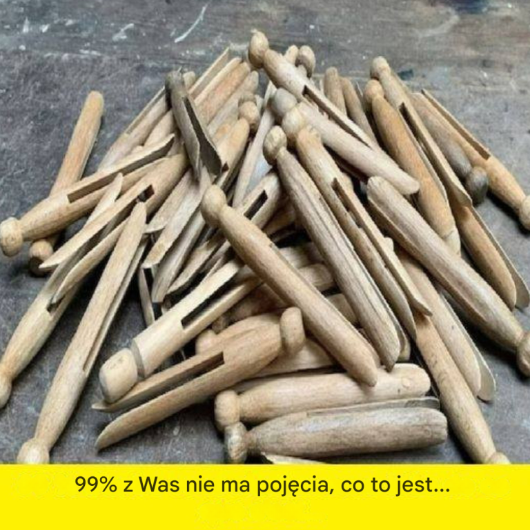 Internauci szukają odpowiedzi na temat starych drewnianych przedmiotów, które wiatr zdmuchnął z ubrań