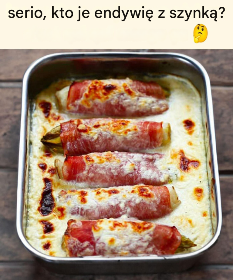 Endywia z zapiekaną szynką: Tradycyjny i wykwintny przepis