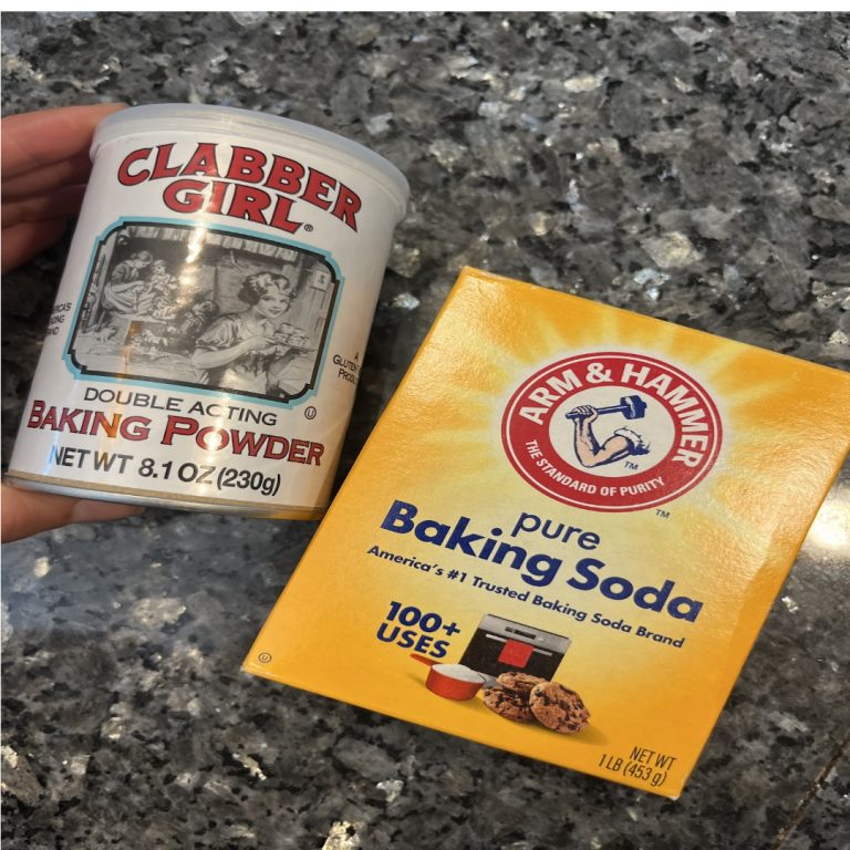 Jaka jest różnica między sodą oczyszczoną a proszkiem do pieczenia?