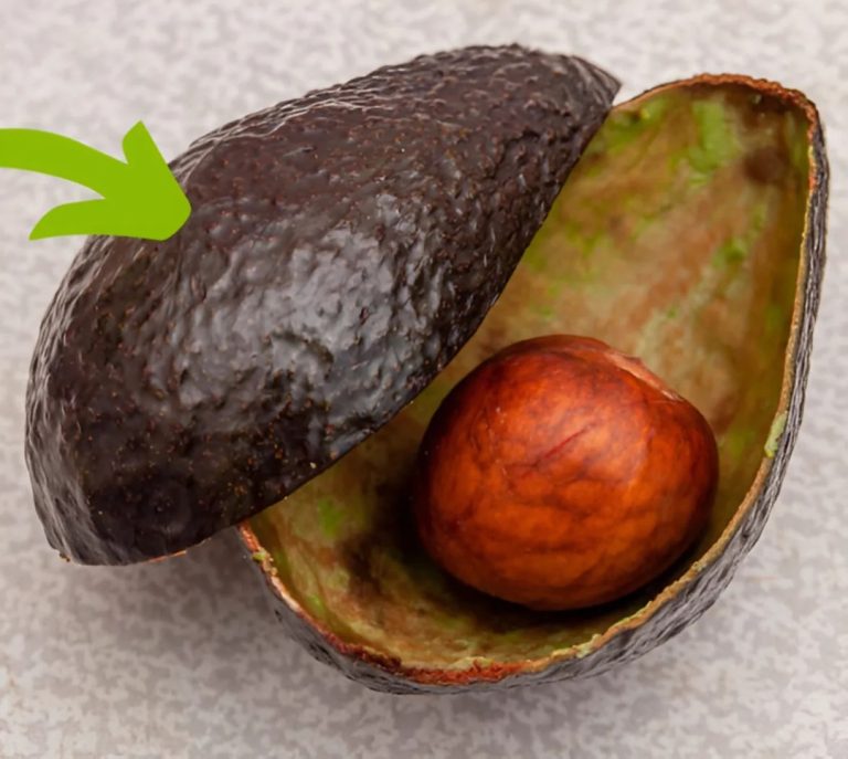 Kilka pomysłowych wskazówek mojej babci, jak ponownie wykorzystać skórkę awokado