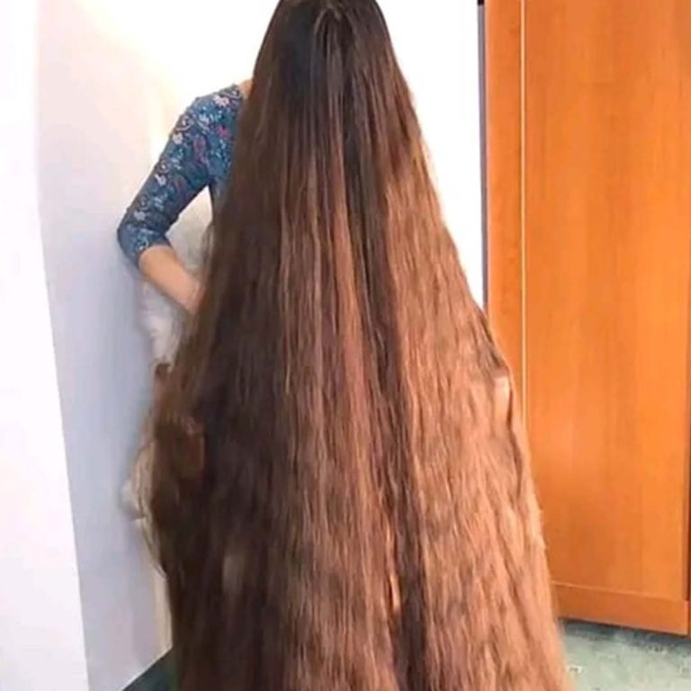 Postanawia ściąć włosy po 25 latach