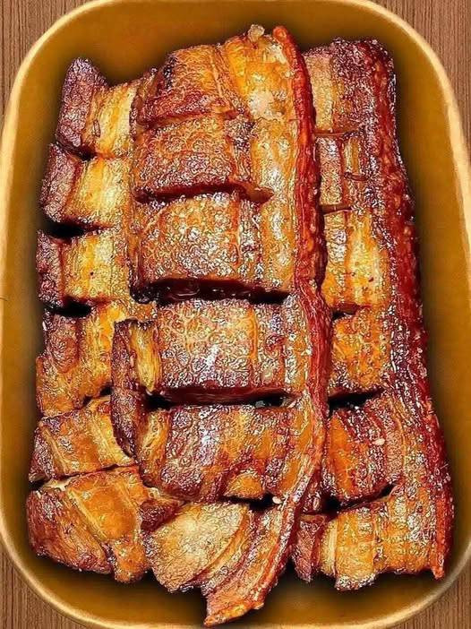 Przepis na lepkie żeberka z miodem i czosnkiem