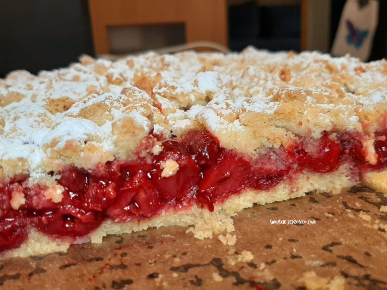 Kruche ciasto z wiśniami- najlepszy przepis, poniżej