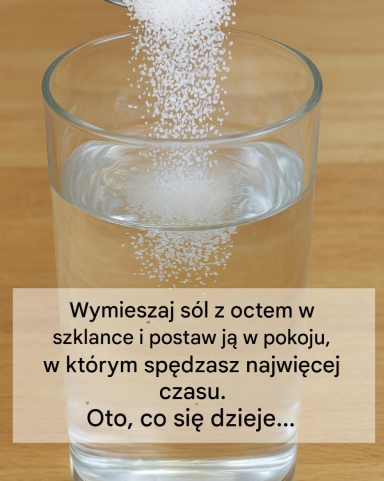 Odkryj, jak prosta mieszanka wody, octu i soli może oczyścić energię Twojego domu.